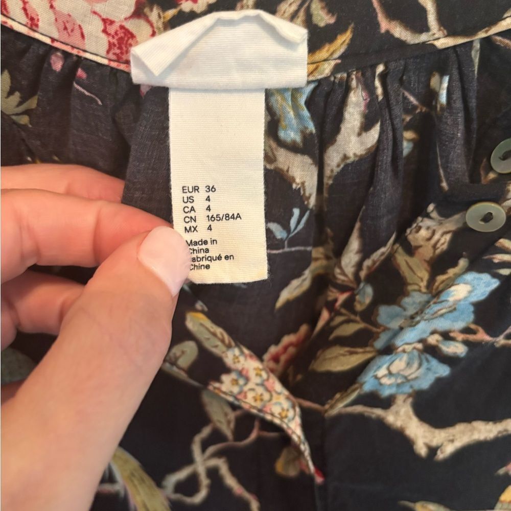 H&M Black and Pink Boxy Blouse with Notched Collar - Picture 5 of 6